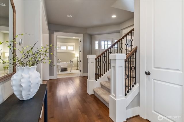 3232 112th Avenue SE, Bellevue, WA 98004