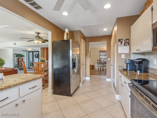334 Grapewood CT, Marco Island, FL 34145
