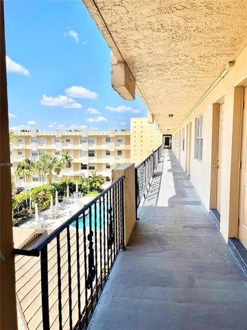 2145 Pierce Street 421, Hollywood, FL 33020