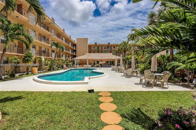 2145 Pierce Street 421, Hollywood, FL 33020
