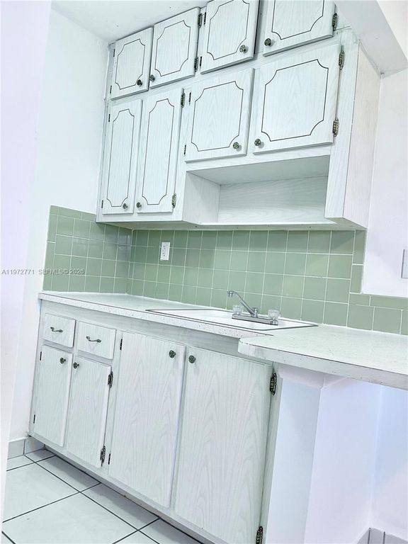 2145 Pierce Street 421, Hollywood, FL 33020
