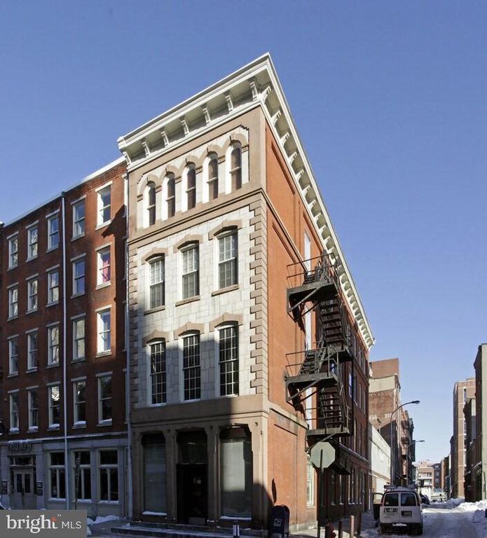 115 CHESTNUT ST, Philadelphia, PA 19106