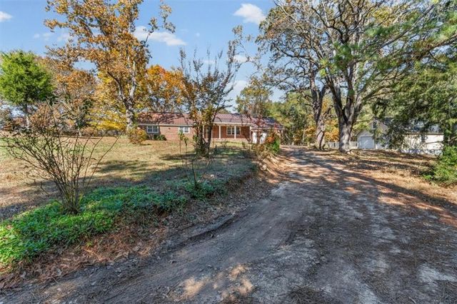 110 Williams SE Road, Silver Creek, GA 30173