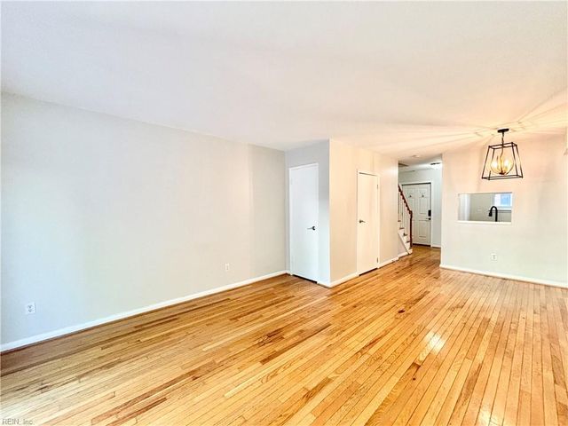 1268 Little Bay Ave Apt 11, Norfolk, VA 23503