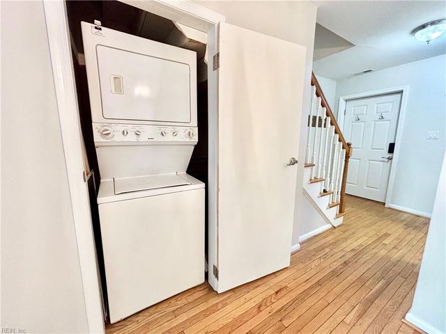 1268 Little Bay Ave Apt 11, Norfolk, VA 23503