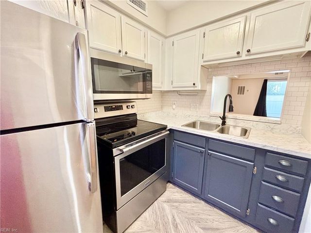 1268 Little Bay Ave Apt 11, Norfolk, VA 23503