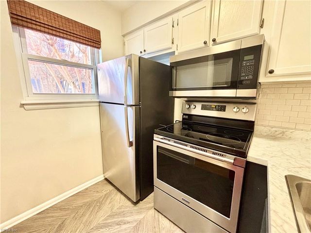 1268 Little Bay Ave Apt 11, Norfolk, VA 23503