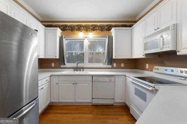 13 Boysenberry Court, White, GA 30184