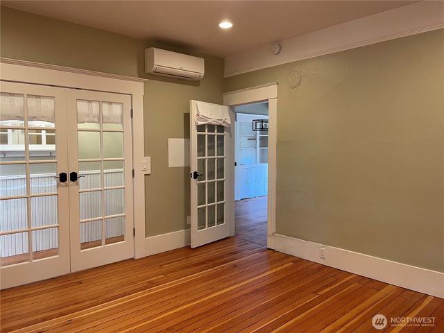 1522 Taylor Avenue N, Seattle, WA 98109