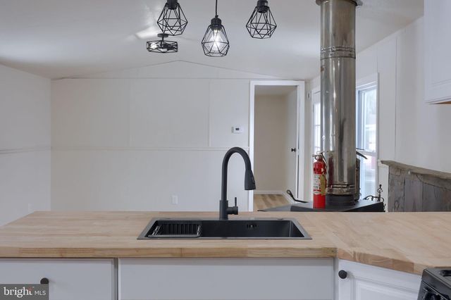 109 EBY LN, Middletown, PA 17057