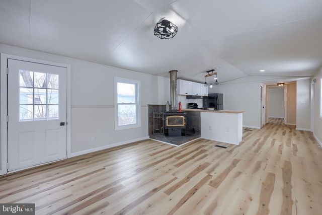 109 EBY LN, Middletown, PA 17057