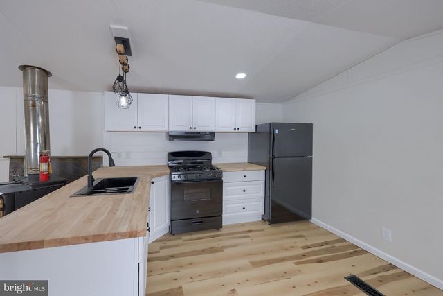 109 EBY LN, Middletown, PA 17057