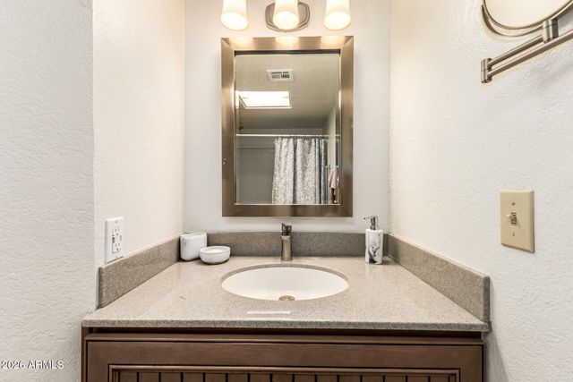 6706 W RUTH Avenue, Peoria, AZ 85345