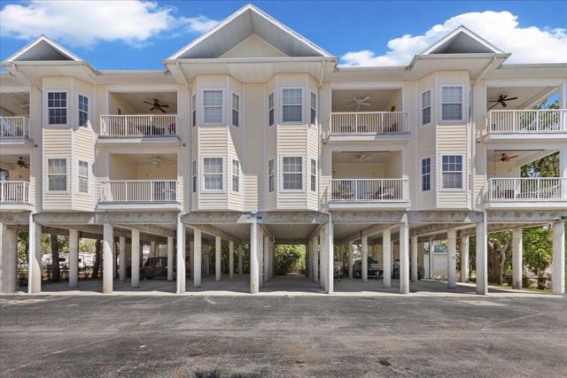 54 SE 910TH AVENUE 115, Suwannee, FL 32692
