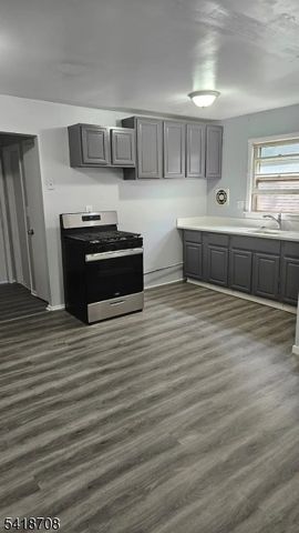 1599 Oliver St, Rahway City, NJ 07065