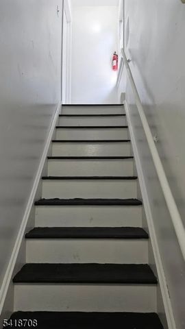 1599 Oliver St, Rahway City, NJ 07065