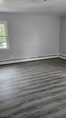 1599 Oliver St, Rahway City, NJ 07065