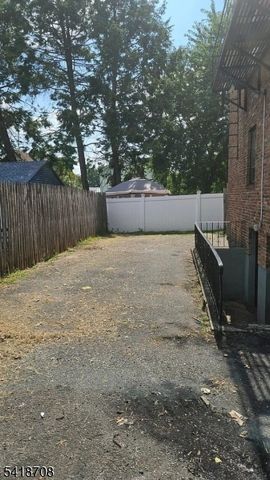 1599 Oliver St, Rahway City, NJ 07065