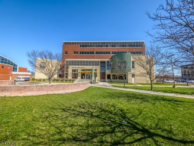 1599 Oliver St, Rahway City, NJ 07065