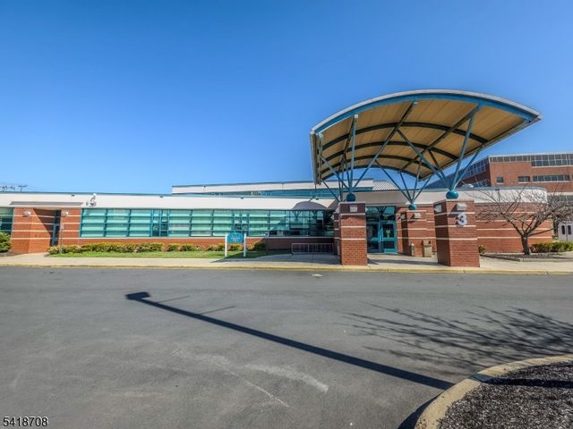 1599 Oliver St, Rahway City, NJ 07065