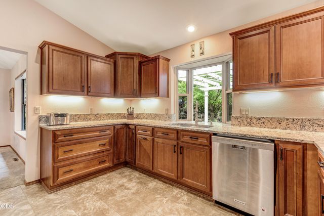 20396 Mission Ridge Court, Bend, OR 97702