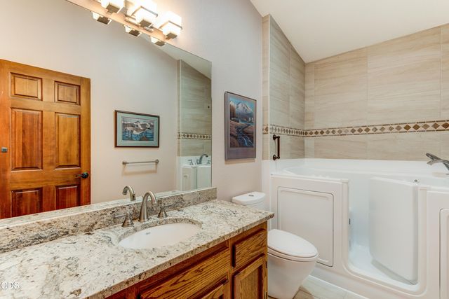 20396 Mission Ridge Court, Bend, OR 97702