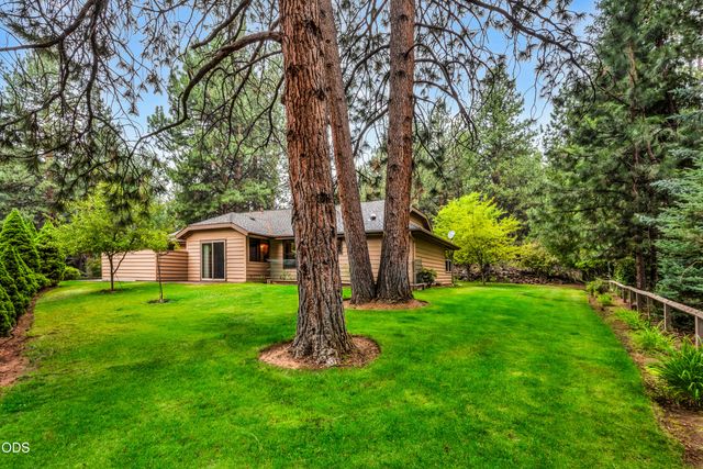 20396 Mission Ridge Court, Bend, OR 97702