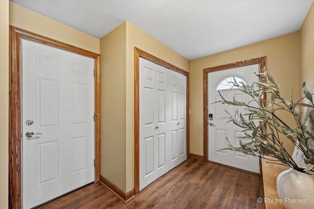 283 Kimberly Road, North Barrington, IL 60010