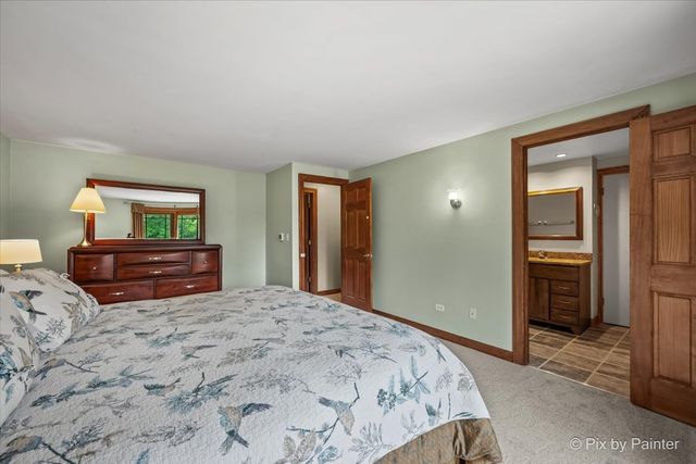 283 Kimberly Road, North Barrington, IL 60010