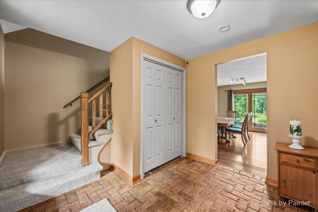 283 Kimberly Road, North Barrington, IL 60010