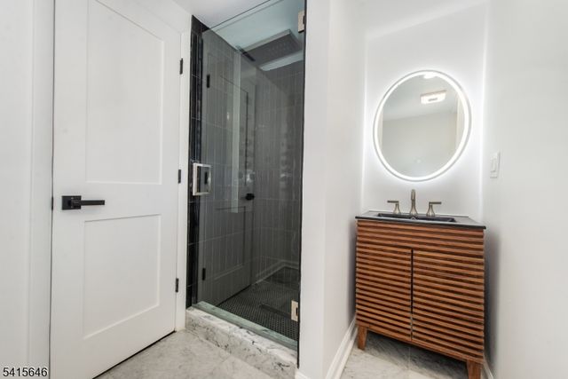 28 W Shore Rd, Mountain Lakes Boro, NJ 07046