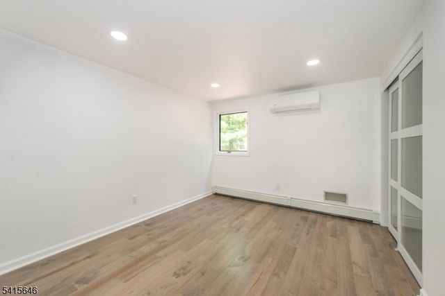 28 W Shore Rd, Mountain Lakes Boro, NJ 07046