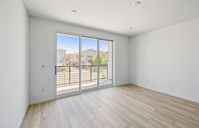 1359 California Circle, Milpitas, CA 95035