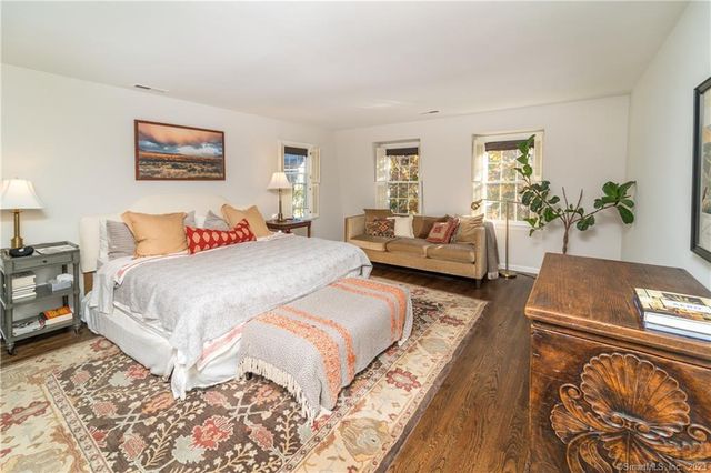 143 East Avenue 143, New Canaan, CT 06840