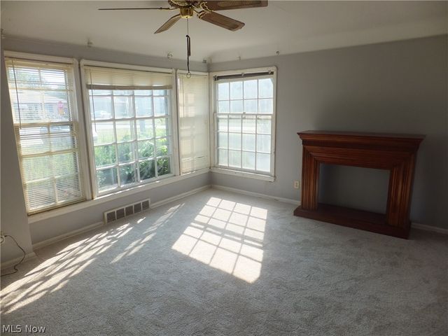 12929 W Pleasant Valley Road, Parma, OH 44129