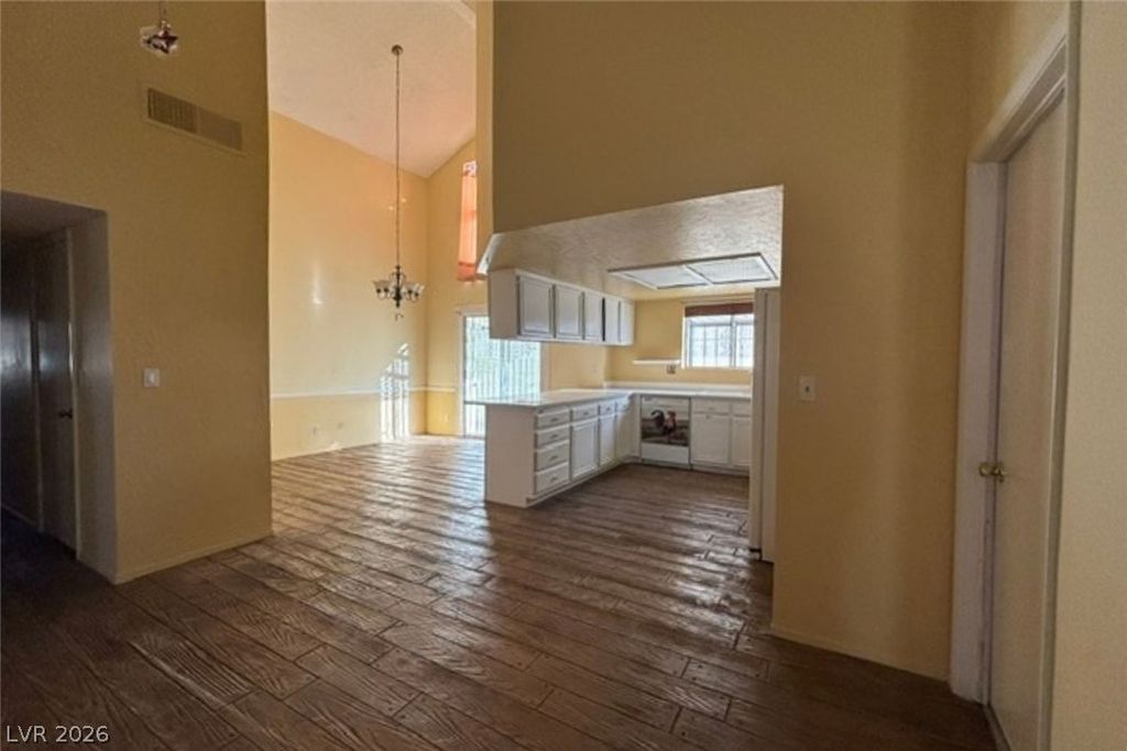 478 Searchlight Drive, Las Vegas, NV 89110 — photo 3