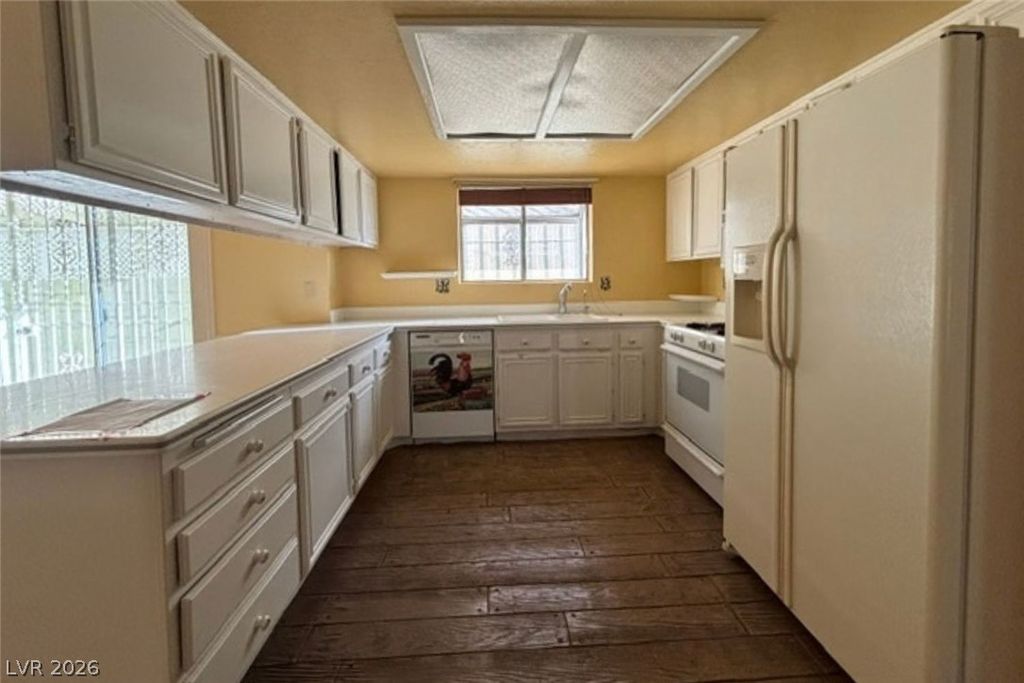 478 Searchlight Drive, Las Vegas, NV 89110 — photo 4