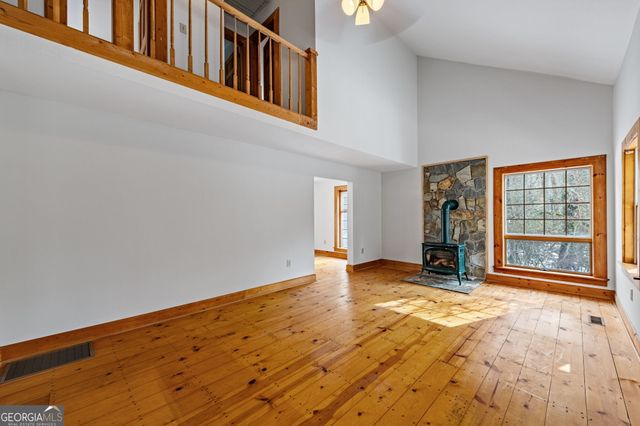 102 Captains Cove, Blairsville, GA 30512