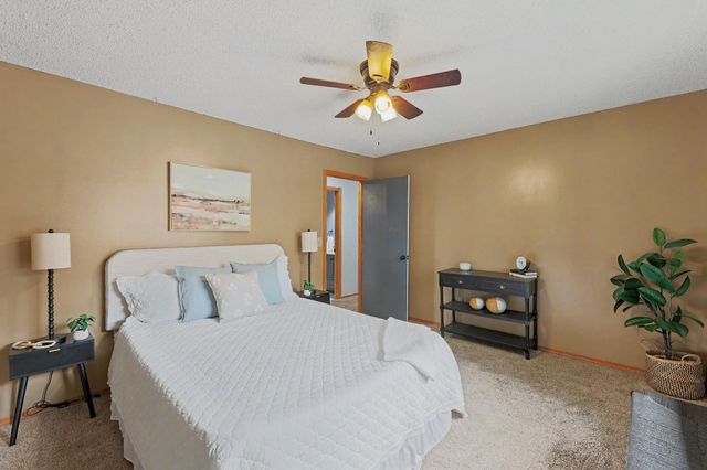 1614 N Brunswick Ln, Wichita, KS 67212