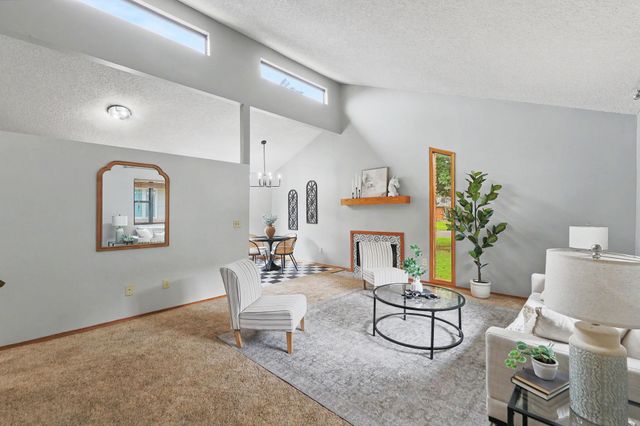 1614 N Brunswick Ln, Wichita, KS 67212