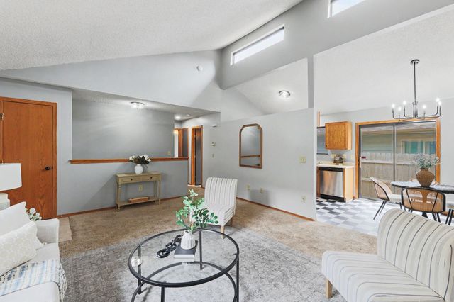 1614 N Brunswick Ln, Wichita, KS 67212
