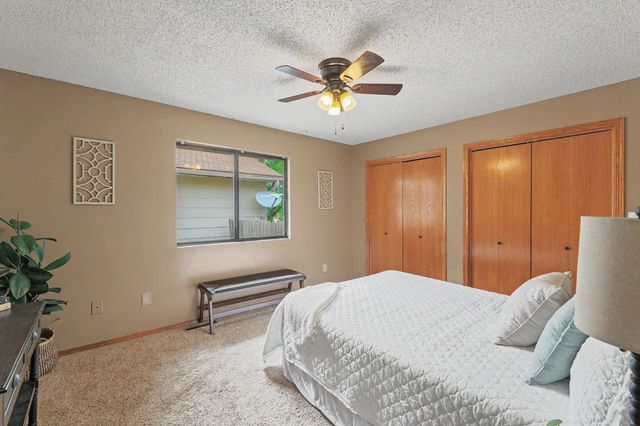 1614 N Brunswick Ln, Wichita, KS 67212