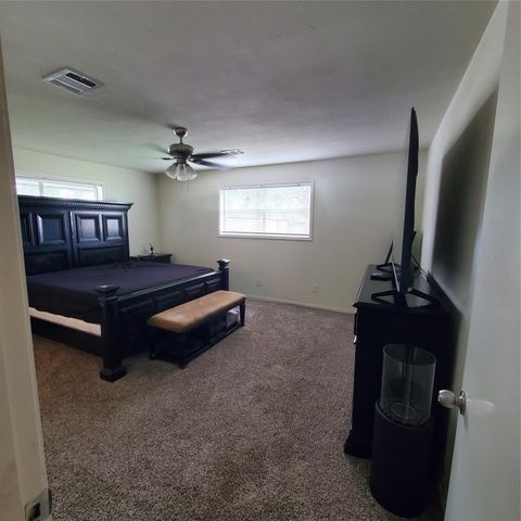 305 Hereford Rd, Brookshire, TX 77423