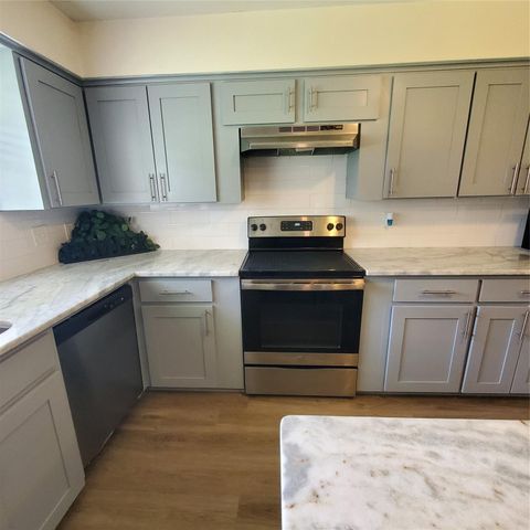 305 Hereford Rd, Brookshire, TX 77423