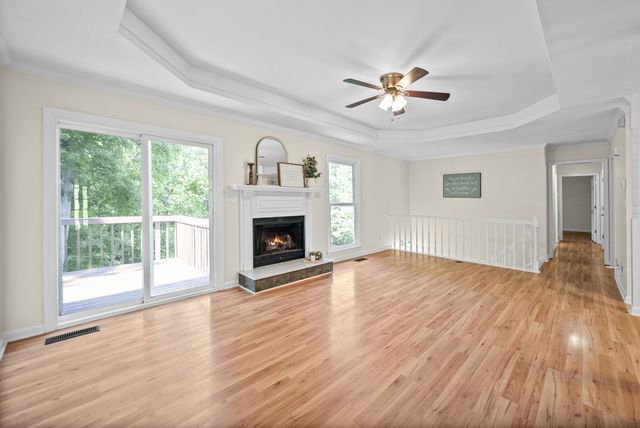 353 Deepwood Trl, Clarksville, TN 37042