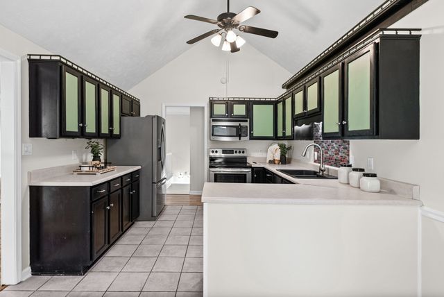 353 Deepwood Trl, Clarksville, TN 37042