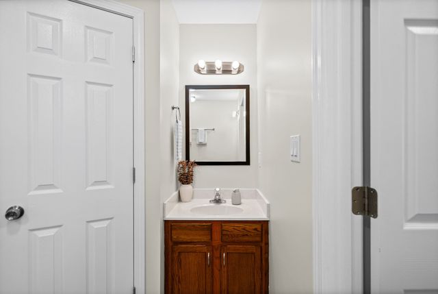 353 Deepwood Trl, Clarksville, TN 37042