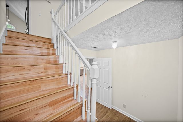 353 Deepwood Trl, Clarksville, TN 37042