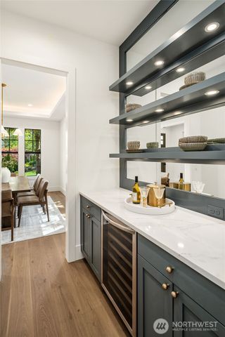 2425 153rd Avenue SE, Bellevue, WA 98007