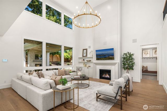2425 153rd Avenue SE, Bellevue, WA 98007